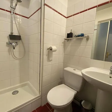 Appartement La Verriere - Idealement Place A 100 M De La *