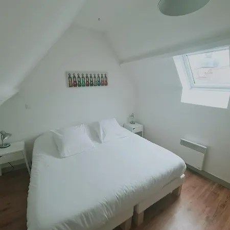 Appartement La Verriere - Idealement Place A 100 M De La *