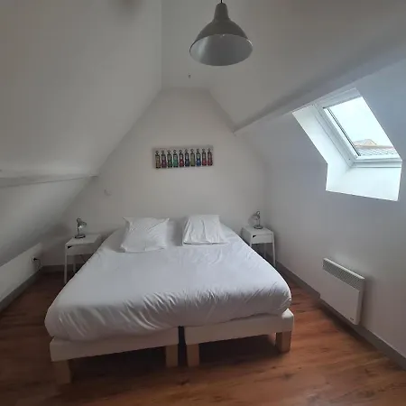Appartement La Verriere - Idealement Place A 100 M De La