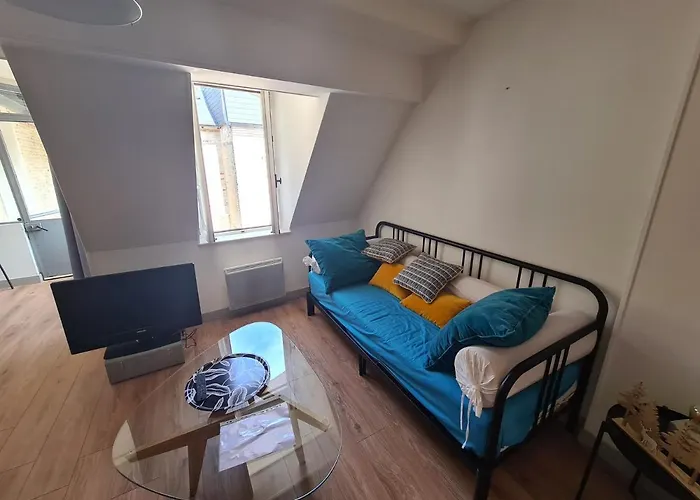 Apartment La Verriere - Idealement Place A 100 M De La Dieppe