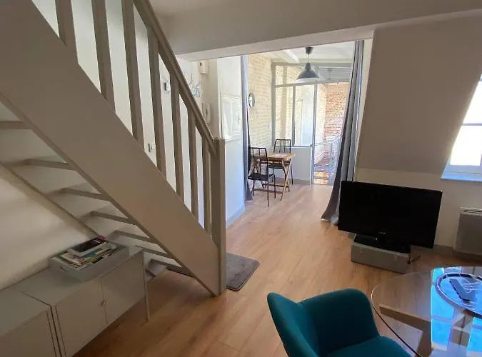 La Verriere - Idealement Place A 100 M De La *