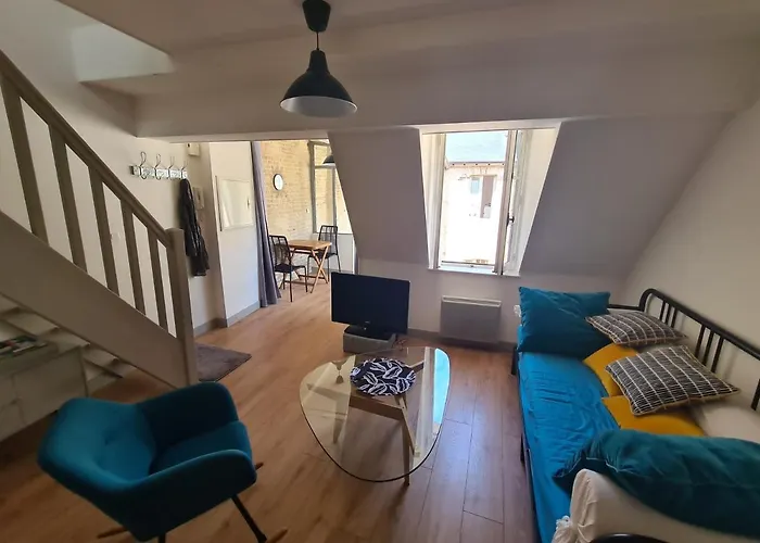 La Verriere - Idealement Place A 100 M De La *