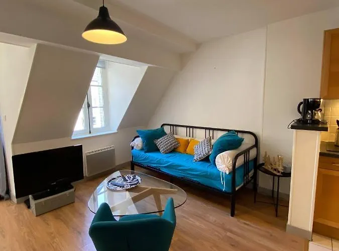 Apartment La Verriere - Idealement Place A 100 M De La Dieppe