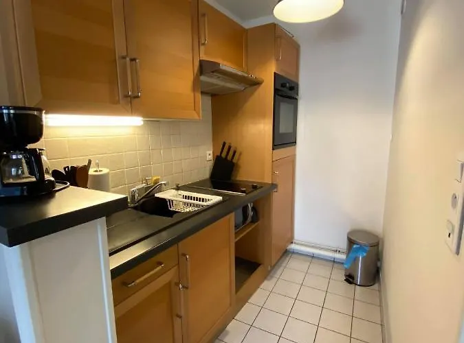 Apartment La Verriere - Idealement Place A 100 M De La Dieppe